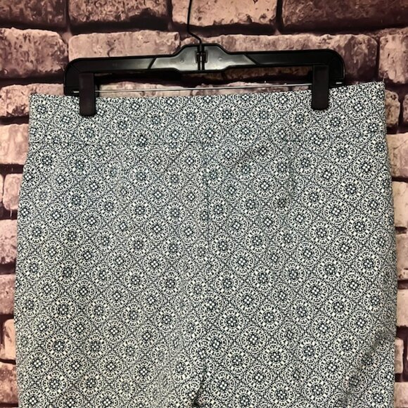 Chico's Green & White Pull On Dress Pants Size L/14 - Picture 6 of 8